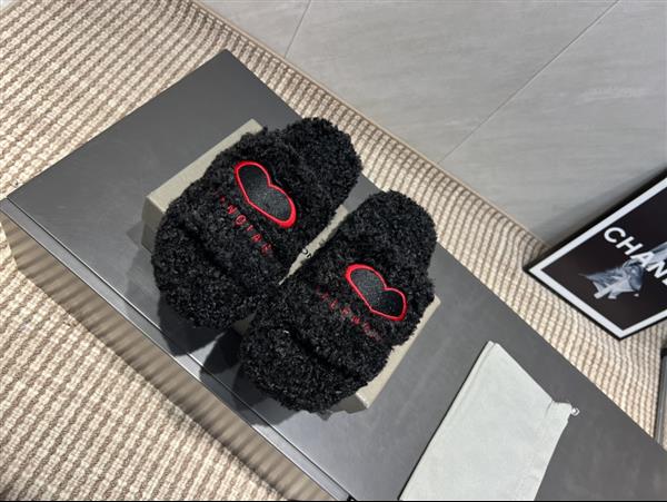 2025112818448796 210